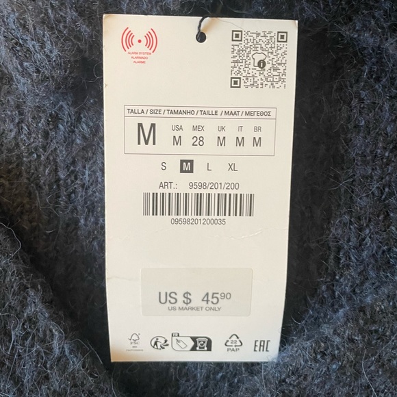 Zara Women’s Navy Cropped Sweater (Tags Attached) - Picture 5 of 5